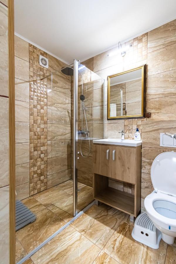Okbrasov - Apartment & Studio In The Heart Of Old Town, Moments Away From The Black Church Zewnętrze zdjęcie