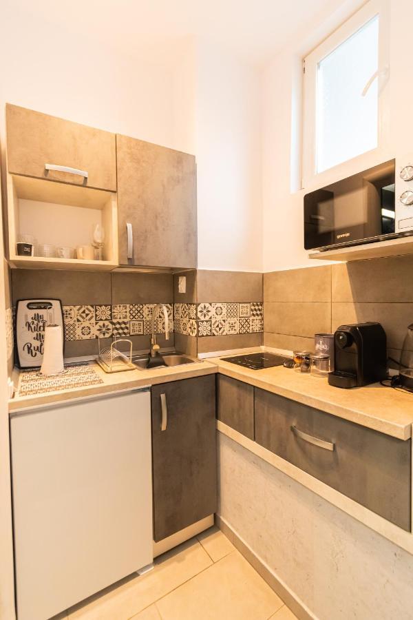 Okbrasov - Apartment & Studio In The Heart Of Old Town, Moments Away From The Black Church Zewnętrze zdjęcie