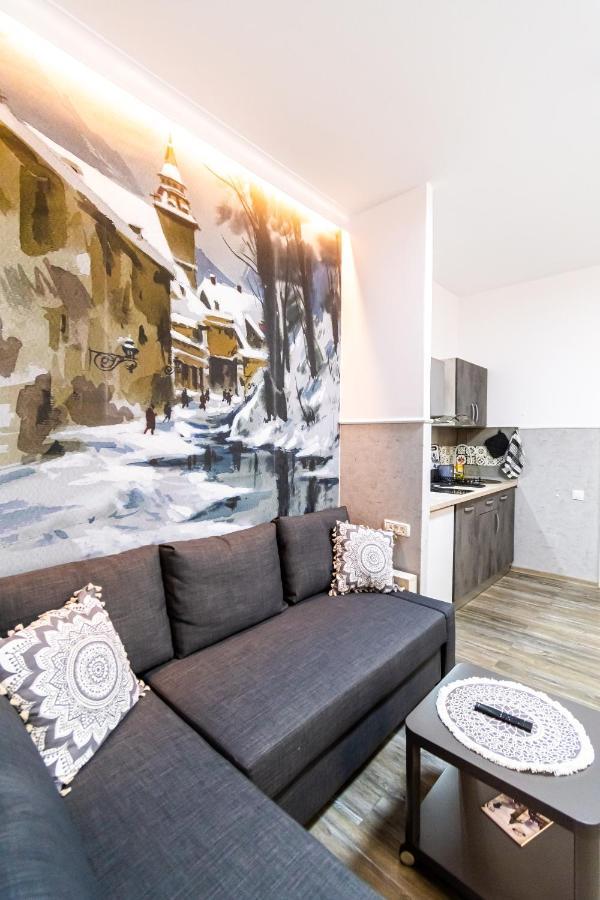 Okbrasov - Apartment & Studio In The Heart Of Old Town, Moments Away From The Black Church Zewnętrze zdjęcie